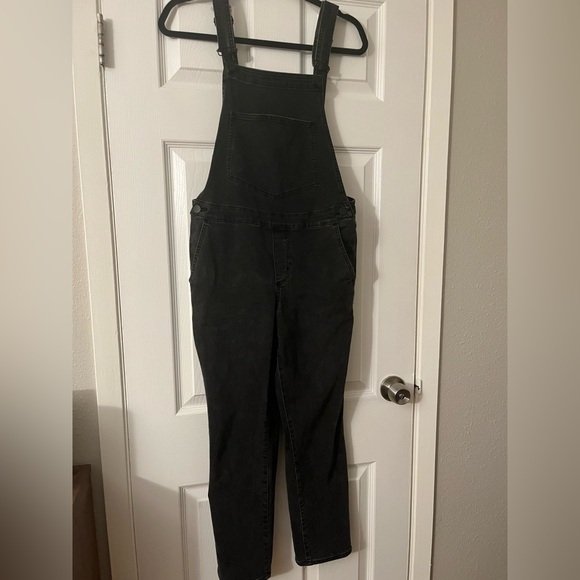 BDG Black Denim Overalls - Picture 1 of 2